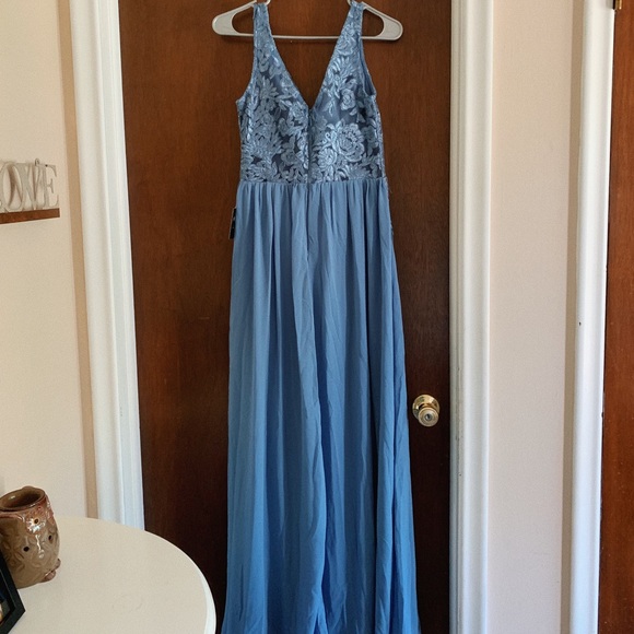 Prom Dress - Picture 3 of 4